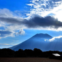 遠くはよく見える